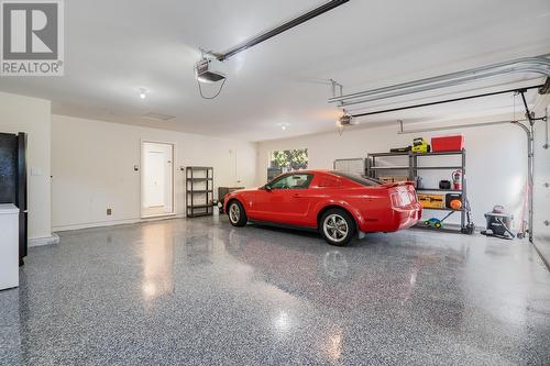 167 Westview Drive, Penticton, BC - Indoor Photo Showing Garage