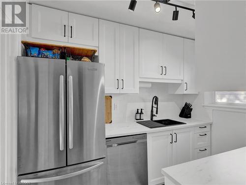 1240 Wilton Avenue, London, ON - Indoor Photo Showing Kitchen