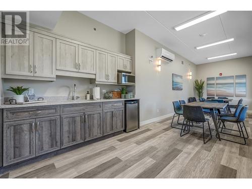 5620 51St Street Unit# 404, Osoyoos, BC - Indoor