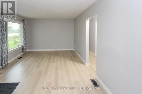 1002 Yankee Line, Smith-Ennismore-Lakefield, ON - Indoor Photo Showing Other Room