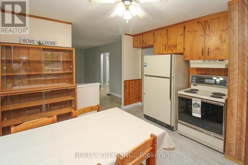 1002 Yankee Line, Smith-Ennismore-Lakefield, ON - Indoor Photo Showing Kitchen