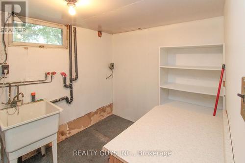 1002 Yankee Line, Smith-Ennismore-Lakefield, ON - Indoor Photo Showing Other Room