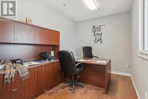 8 - 70 Watson Parkway, Guelph, ON 