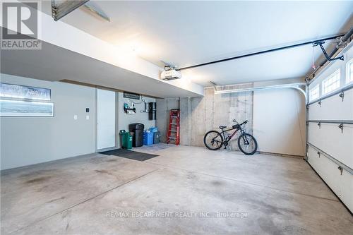 27 Willow Bank Common, St. Catharines, ON - Indoor Photo Showing Garage