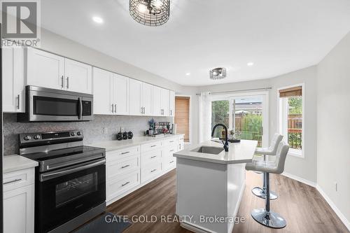 54 Marchwood Crescent, Clarington (Bowmanville), ON - Indoor Photo Showing Kitchen