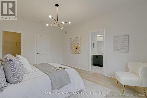 83 Schmeltzer Crescent, Richmond Hill, ON - Indoor Photo Showing Bedroom