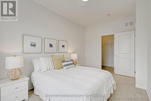 83 Schmeltzer Crescent, Richmond Hill, ON - Indoor Photo Showing Bedroom