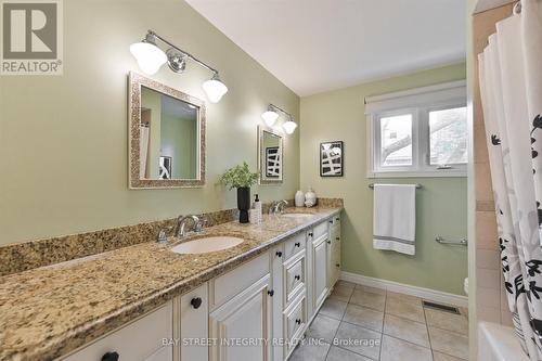 28 Delhi Crescent, Markham, ON - Indoor Photo Showing Bathroom