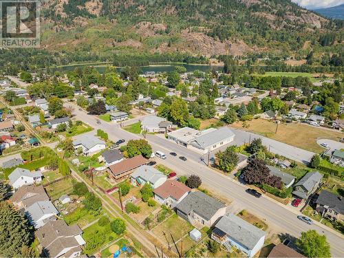 538 7Th  Avenue, Castlegar, BC - Outdoor With View