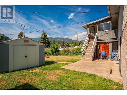 538 7Th  Avenue, Castlegar, BC - Outdoor