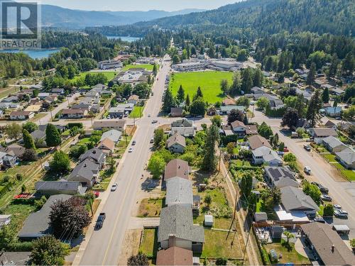 538 7Th  Avenue, Castlegar, BC - Outdoor With View