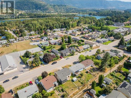 538 7Th  Avenue, Castlegar, BC - Outdoor With View