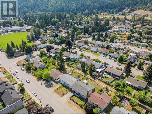 538 7Th  Avenue, Castlegar, BC - Outdoor With View