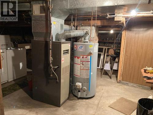 602 Munro  Street, Nelson, BC - Indoor Photo Showing Basement