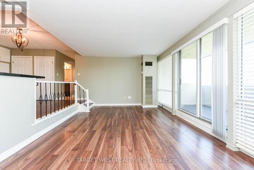 1304 - 240 Scarlett Road, Toronto (Rockcliffe-Smythe), ON - Indoor Photo Showing Other Room