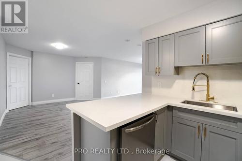 506 - 35 Kingsbridge Garden Circle, Mississauga, ON - Indoor Photo Showing Kitchen