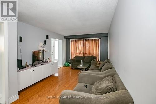 72 Gulliver Crescent, Brampton (Northgate), ON - Indoor Photo Showing Living Room