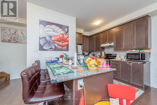 16 Arrowview Drive, Brampton (Northwest Brampton), ON - Indoor Photo Showing Kitchen