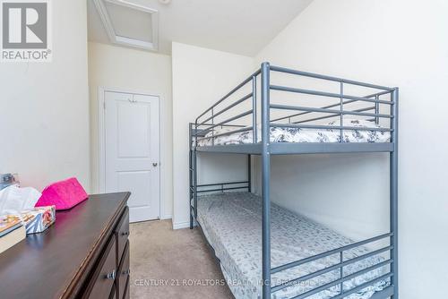 16 Arrowview Drive, Brampton (Northwest Brampton), ON - Indoor Photo Showing Bedroom