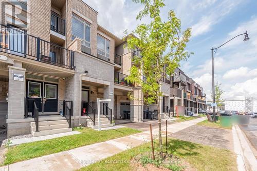 16 Arrowview Drive, Brampton (Northwest Brampton), ON - Outdoor With Balcony With Facade