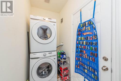 16 Arrowview Drive, Brampton, ON - Indoor Photo Showing Laundry Room