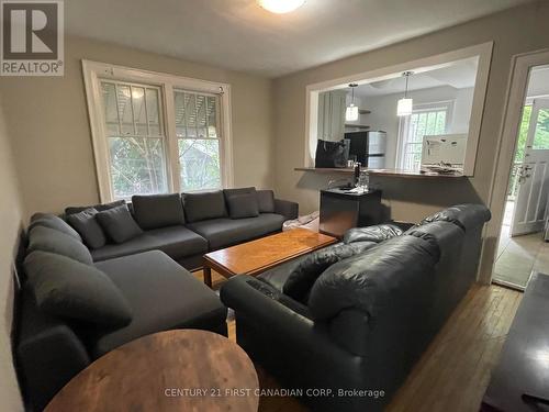 282 Huron Street, London, ON - Indoor Photo Showing Living Room