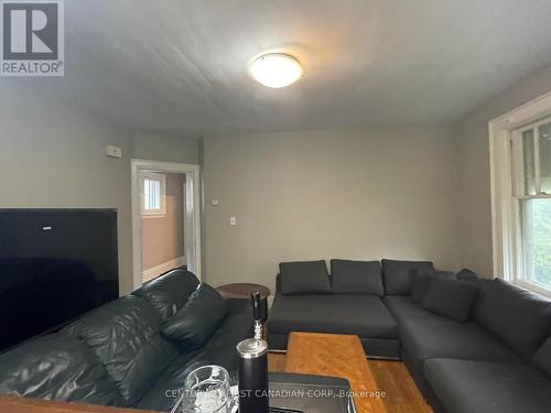 282 Huron Street, London, ON - Indoor Photo Showing Living Room