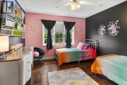 106 Port Of Newcastle Drive, Clarington (Newcastle), ON - Indoor Photo Showing Bedroom