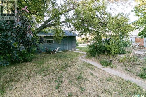 306 Saskatchewan Avenue, Kerrobert, SK - Outdoor