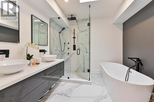 36 Glenshaw Crescent, Toronto (O'Connor-Parkview), ON - Indoor Photo Showing Bathroom