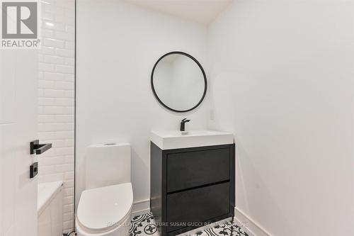 36 Glenshaw Crescent, Toronto (O'Connor-Parkview), ON - Indoor Photo Showing Bathroom