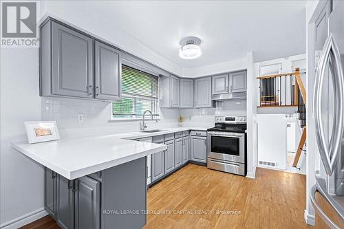 164 Caines Avenue, Toronto (Newtonbrook West), ON - Indoor Photo Showing Kitchen With Upgraded Kitchen