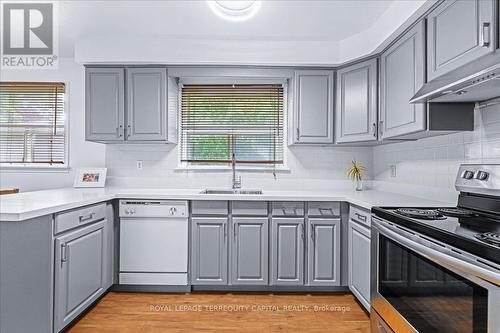 164 Caines Avenue, Toronto (Newtonbrook West), ON - Indoor Photo Showing Kitchen