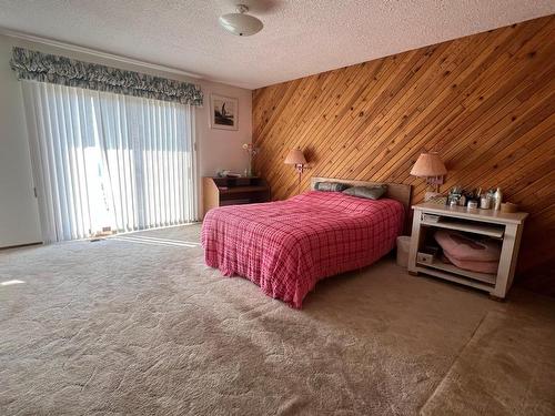 1826 Juniper Drive, Merritt, BC - Indoor Photo Showing Bedroom