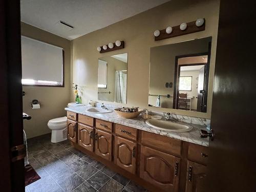 1826 Juniper Drive, Merritt, BC - Indoor Photo Showing Bathroom