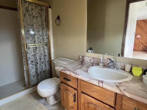 1826 Juniper Drive, Merritt, BC - Indoor Photo Showing Bathroom