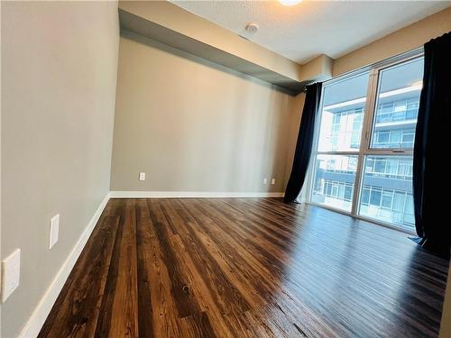 2081 Fairview Street|Unit #1803, Burlington, ON - Indoor Photo Showing Other Room