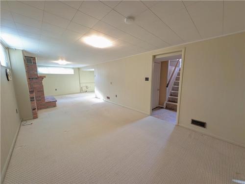 585 East 27Th Street, Hamilton, ON - Indoor Photo Showing Other Room