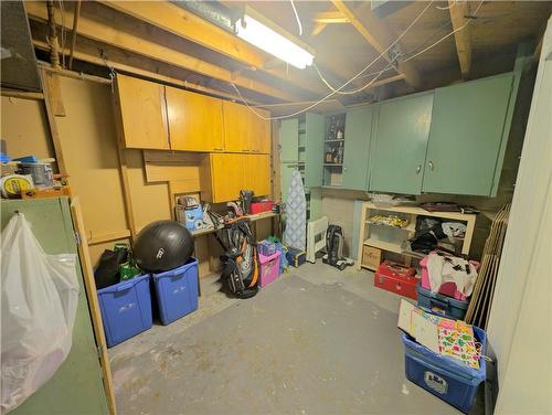 585 East 27Th Street, Hamilton, ON - Indoor Photo Showing Basement