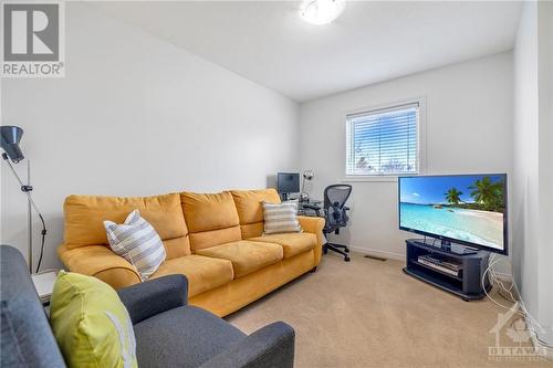 1208 Whiterock Street, Ottawa, ON - Indoor Photo Showing Living Room