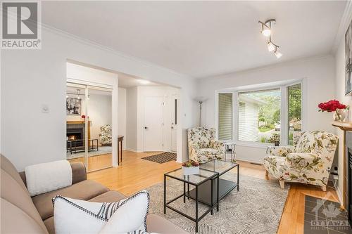 1208 Whiterock Street, Ottawa, ON - Indoor Photo Showing Living Room