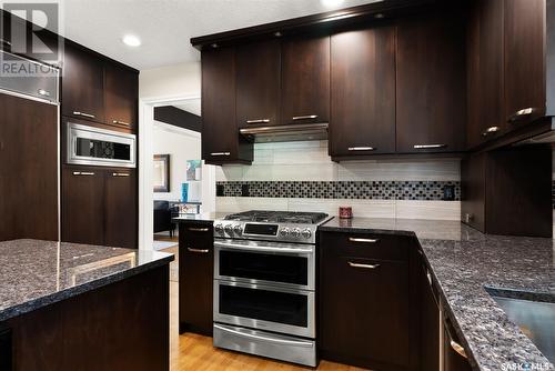 9244 Wascana Mews, Regina, SK - Indoor Photo Showing Kitchen With Upgraded Kitchen