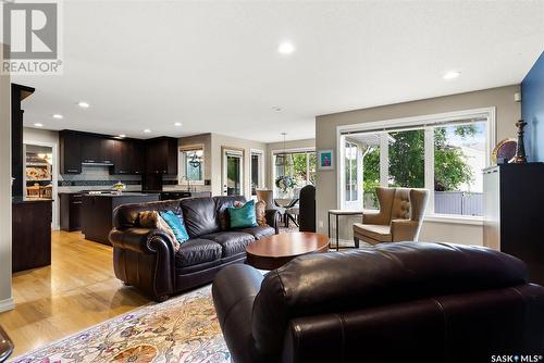 9244 Wascana Mews, Regina, SK - Indoor Photo Showing Living Room