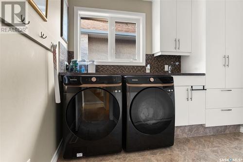 9244 Wascana Mews, Regina, SK - Indoor Photo Showing Laundry Room