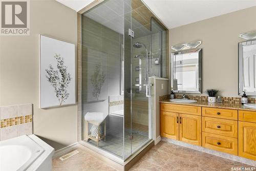 9244 Wascana Mews, Regina, SK - Indoor Photo Showing Bathroom