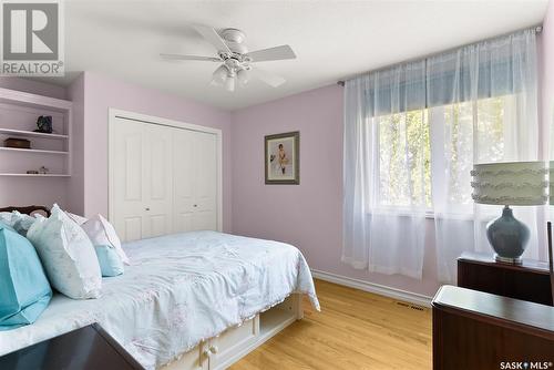 9244 Wascana Mews, Regina, SK - Indoor Photo Showing Bedroom