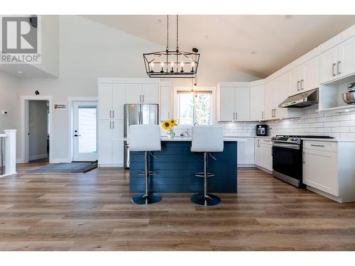 5005 Henrey Road, Prince George, BC - Indoor Photo Showing Kitchen With Upgraded Kitchen