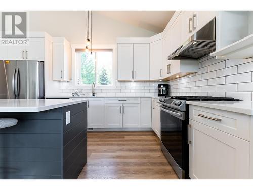 5005 Henrey Road, Prince George, BC - Indoor Photo Showing Kitchen With Upgraded Kitchen