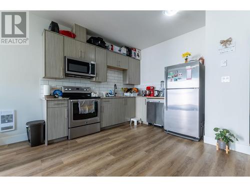 5005 Henrey Road, Prince George, BC - Indoor Photo Showing Kitchen