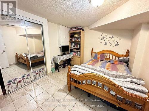 8 Lansbury Drive, Toronto (Agincourt North), ON - Indoor Photo Showing Bedroom